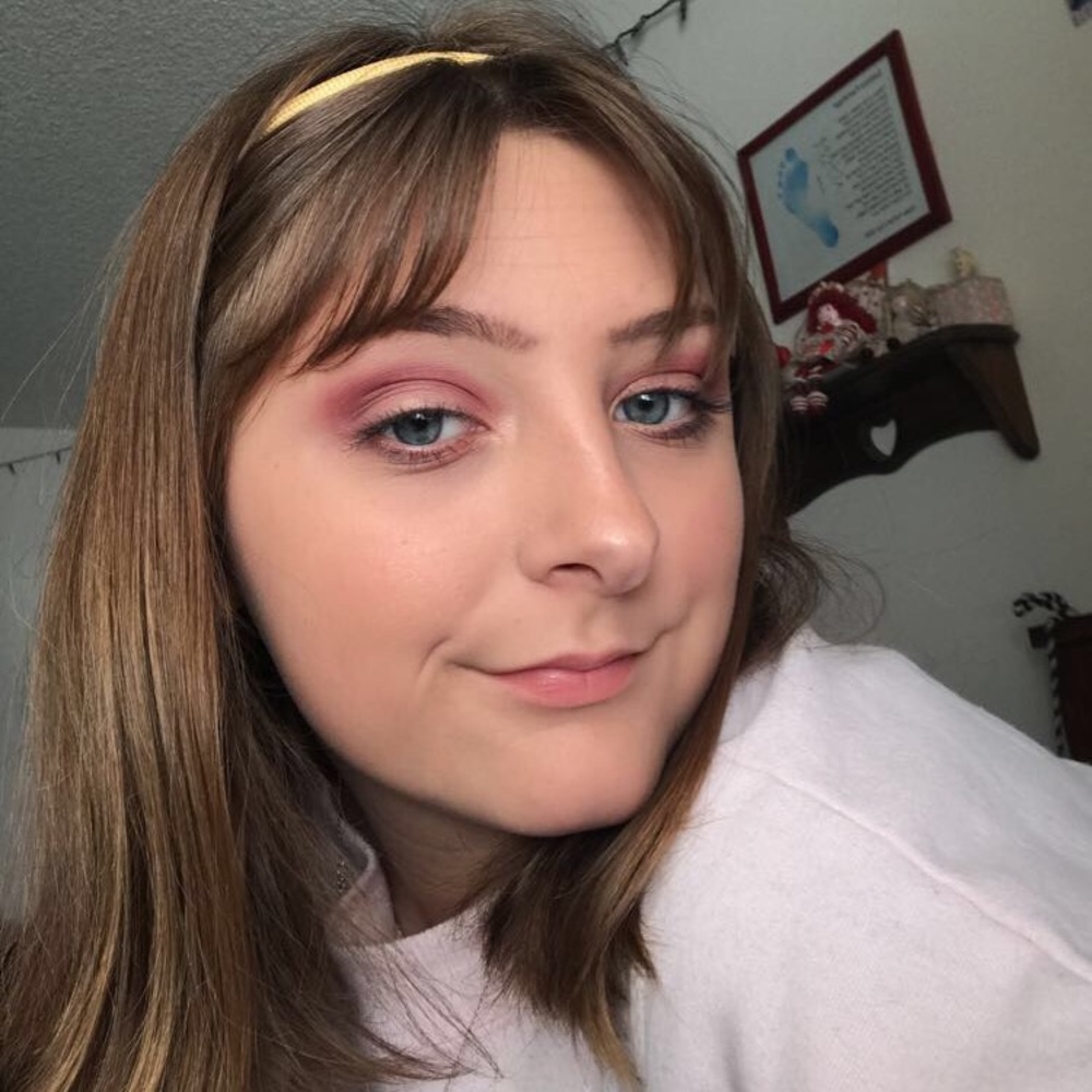 Meet your Posher, Alyssa